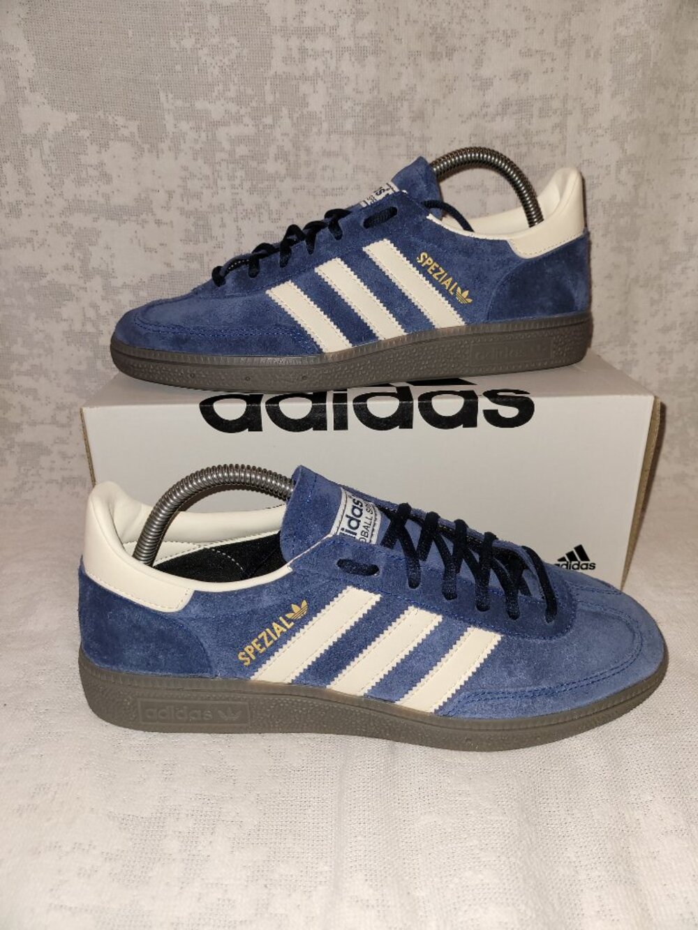Adidas Handball Spezial Men's Size 8 Athletic Shoes Blue Off Gum White Sneakers